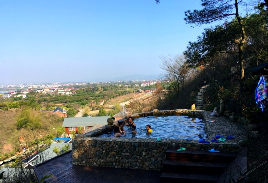衢州悦龙湾度假山庄