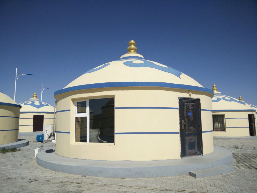 希拉穆仁草原蒙古包