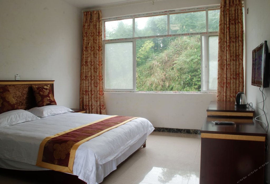 雅安十字坡酒店