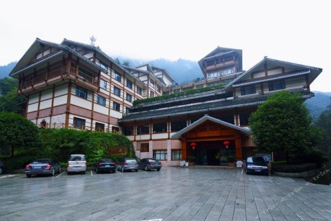 龍勝溫泉度假中心酒店