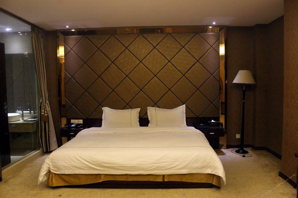 吴川红馆商务宾馆