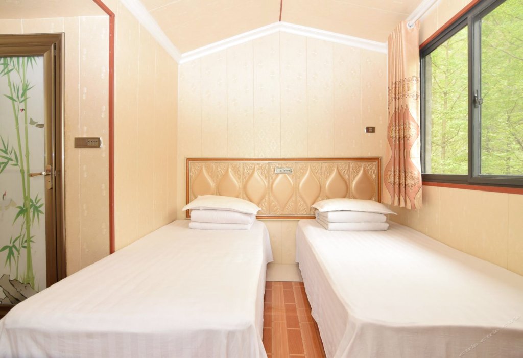 武当山十堰武当山小武当农家