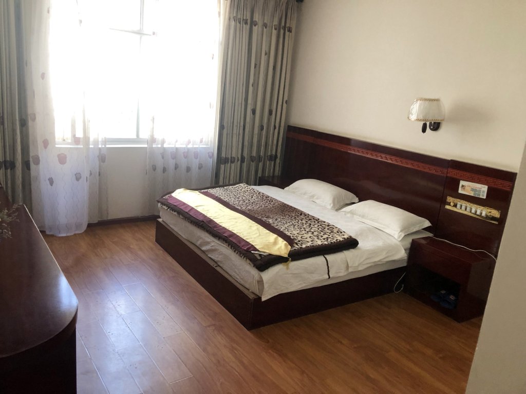 丽江新东泰商务酒店