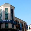 Zsmart智尚酒店(上海松江大学城地铁站店)