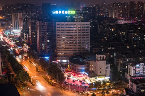 格美酒店(合肥潜山北路凤凰城店)