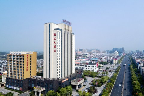 信丰桃江大酒店