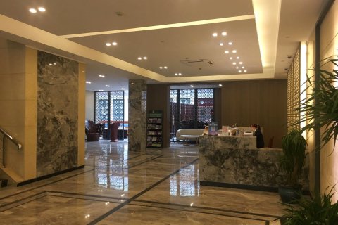 杨建华大酒店(上海花木店)