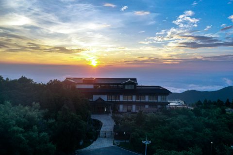 晨曦客栈(南岳衡山祝融峰景区店)