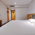 青季酒店(上海张江广兰路地铁站店)