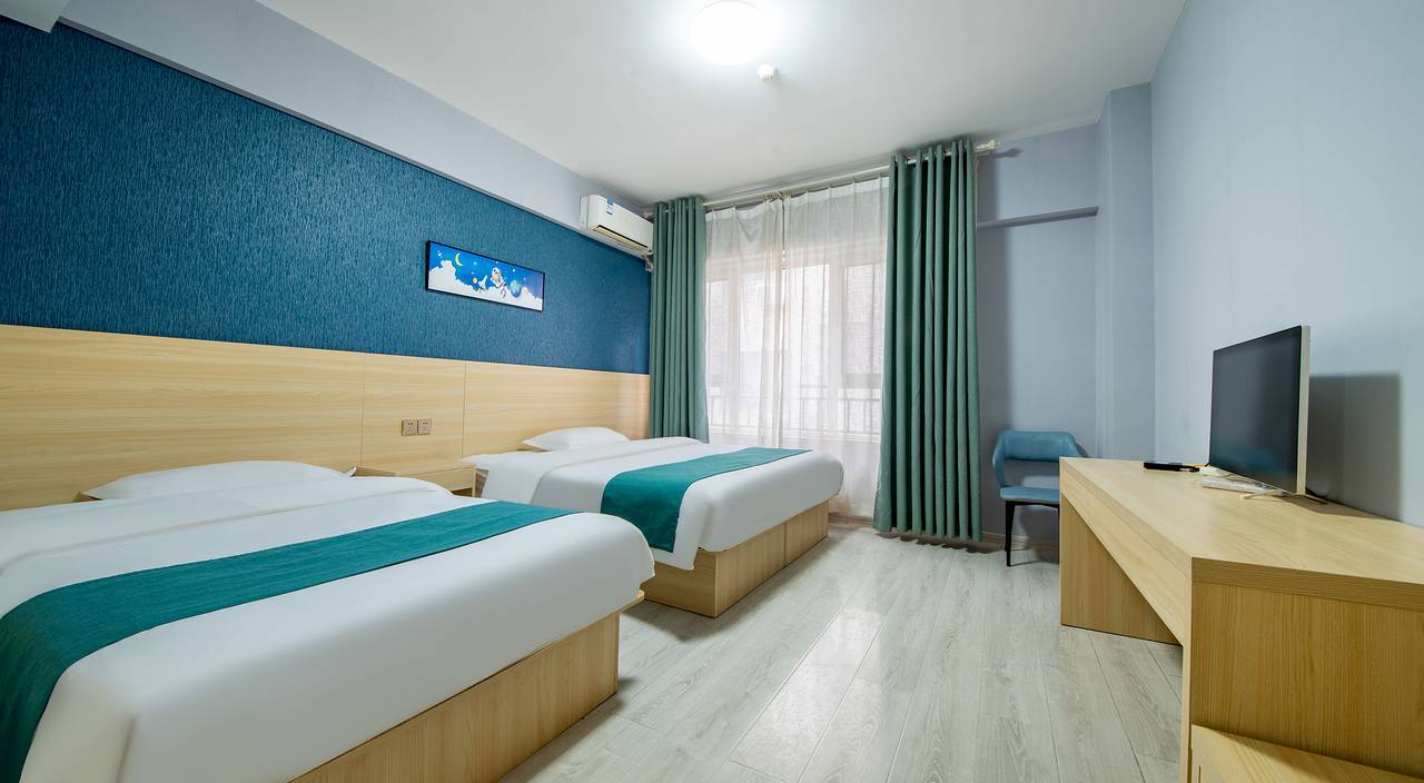 西岸假日公寓酒店(西安钟楼地铁站店)